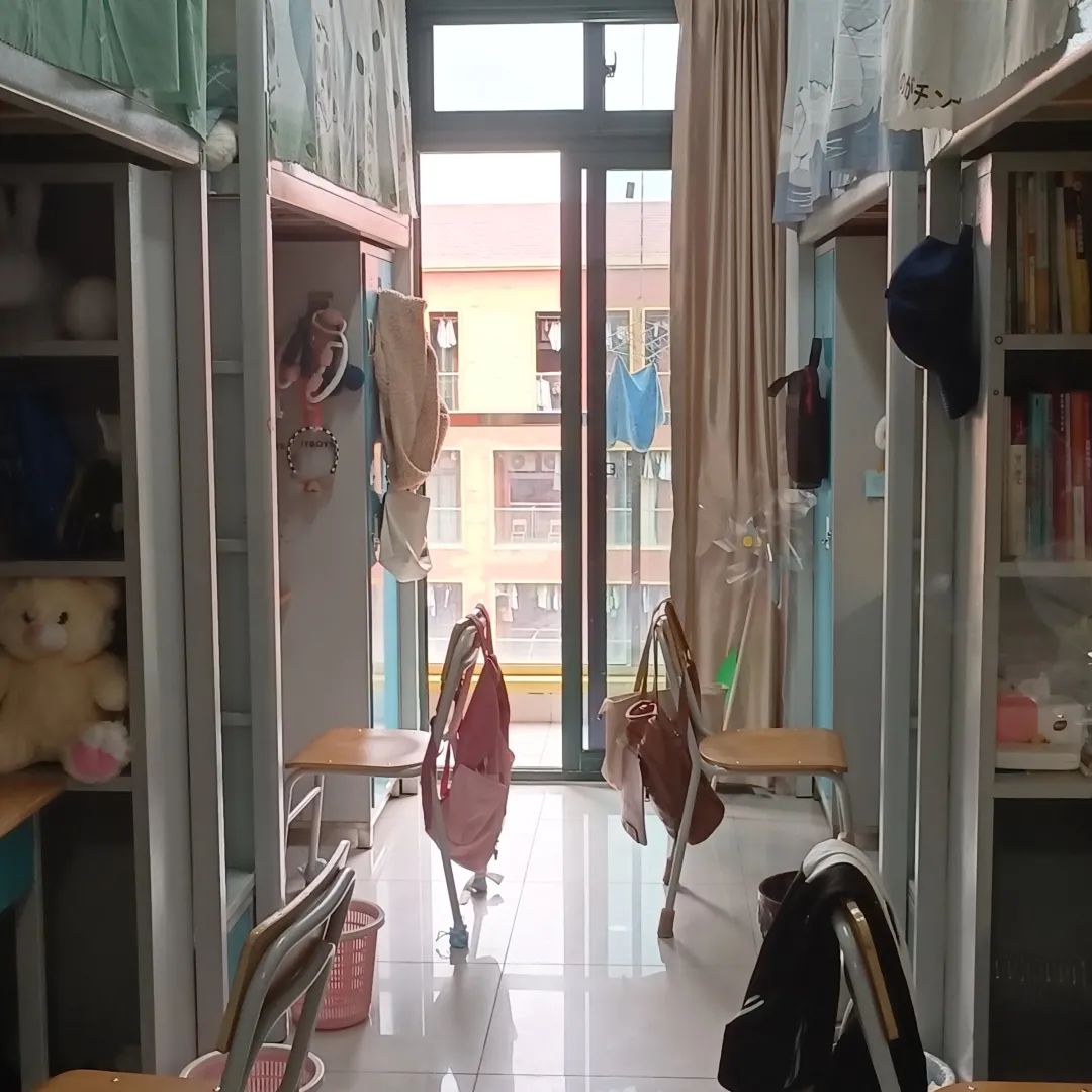 中国计量大学现代科技学院宿舍条件怎么样，有空调吗（含宿舍图片）